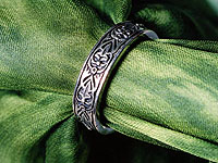 Rings: Wedding Rings Medieval Floral